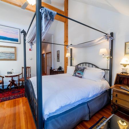 Beaujolais Boutique B&B At Thea'S House Banff Esterno foto