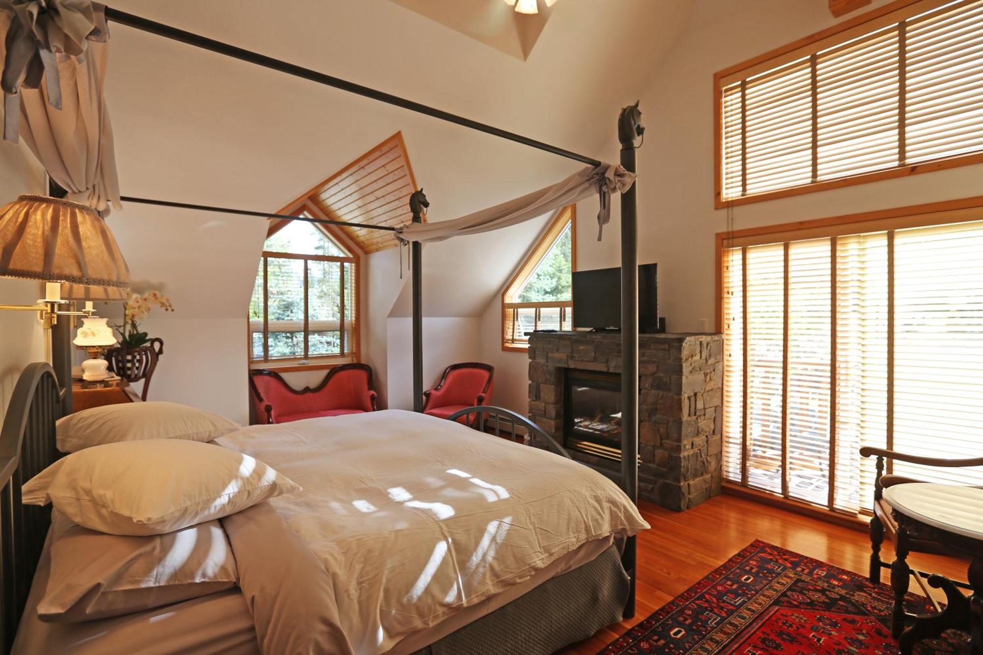 Beaujolais Boutique B&B At Thea'S House Banff Esterno foto