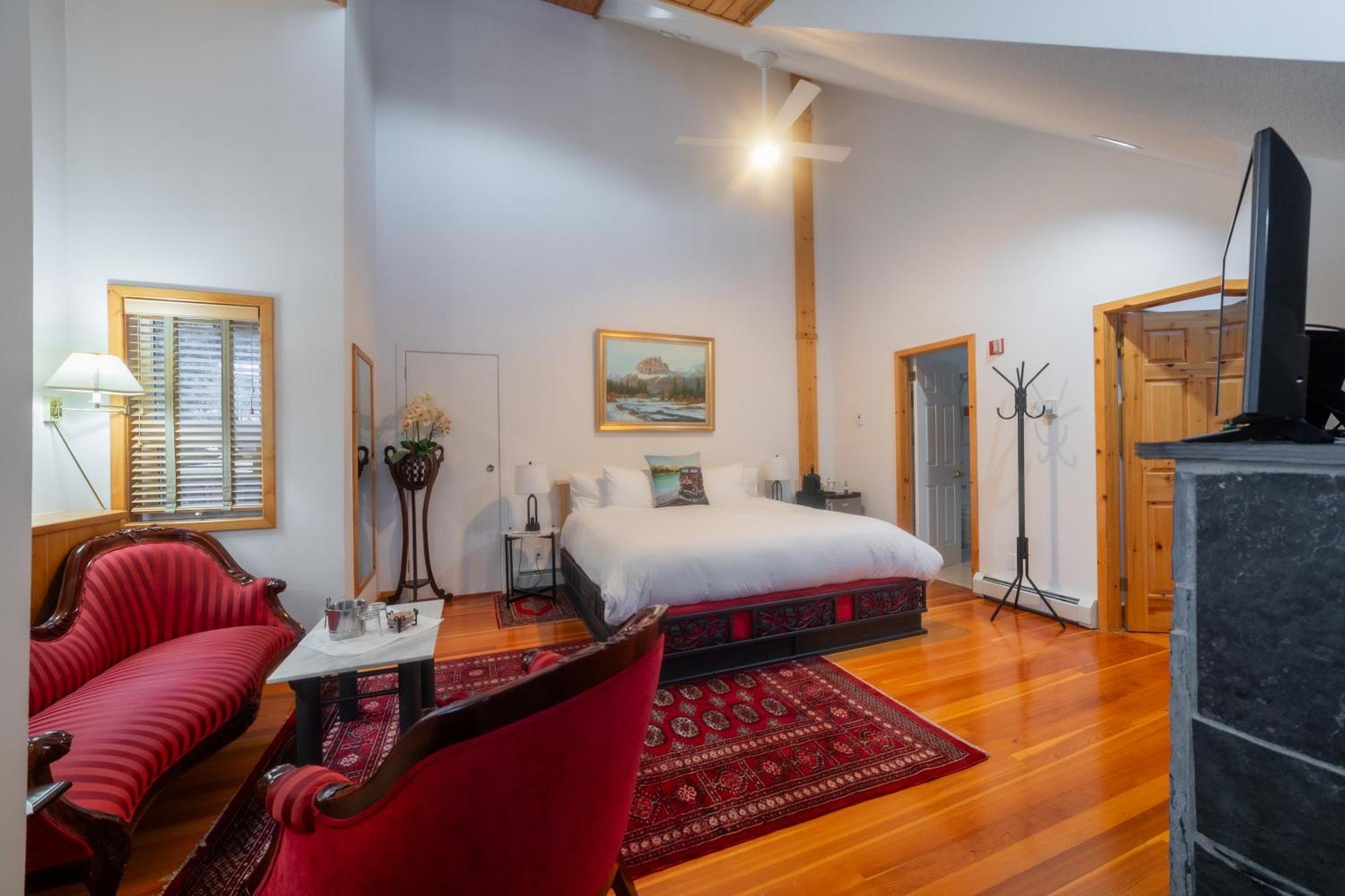 Beaujolais Boutique B&B At Thea'S House Banff Esterno foto