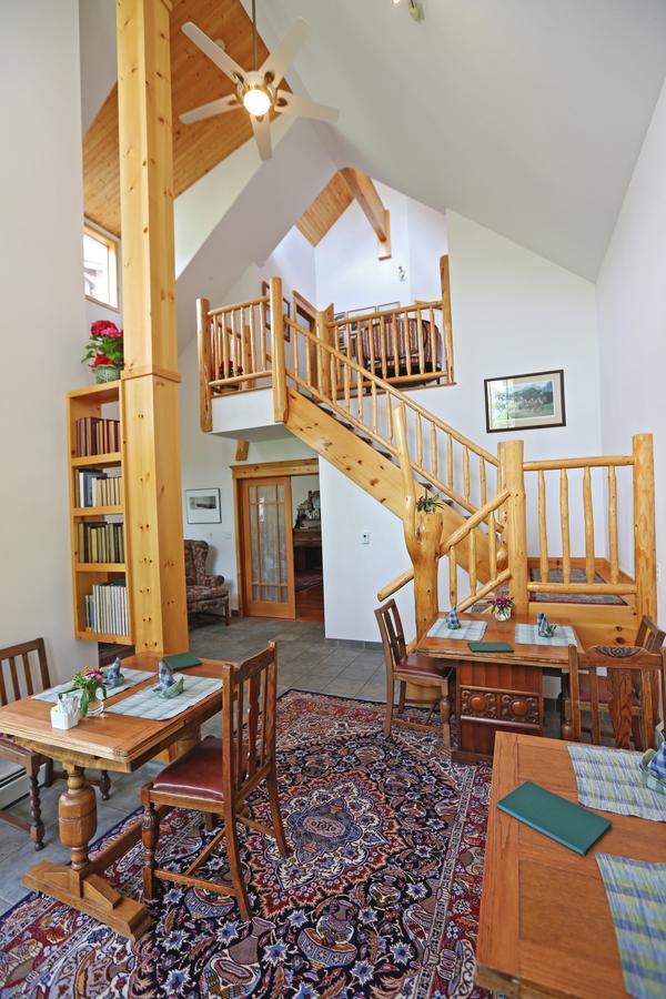 Beaujolais Boutique B&B At Thea'S House Banff Esterno foto